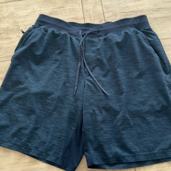 Lululemon T.H.E. Short 9" *Liner
Heather Allover Iron Blue True Navy XL - Picture 4 of 7